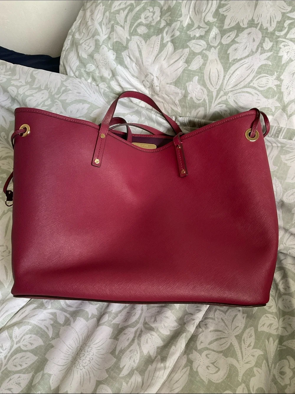 Michael Kors tote & water set